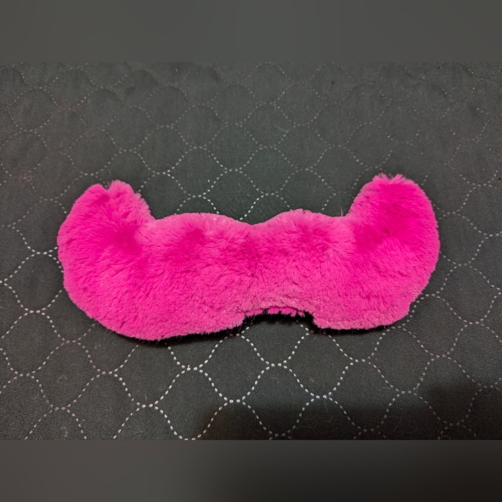 Lyft Cuddle Stache